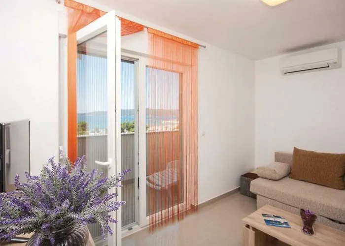 Korenika Appartement *